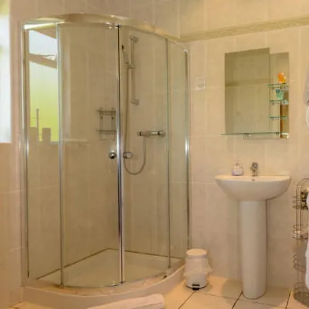 Killowen House Bed & Breakfast 4*